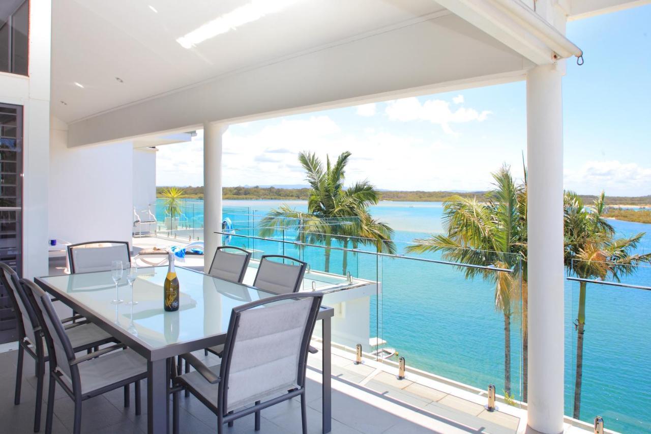 Noosa Quays Waterfront Accomodation Exteriör bild